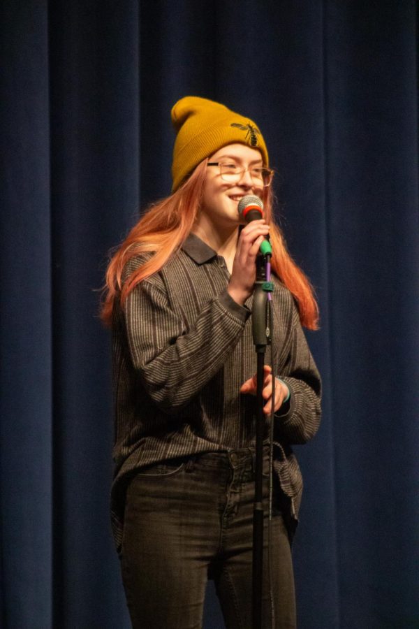 The band microfloral performs at the Jan. 15 Open Mic Night. Senior Cat Terrell sang their original song, Pulled Down the Sky.